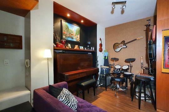 Sala de apartamento à venda com 1 quarto, 62m² em Barra da Tijuca, Rio de Janeiro