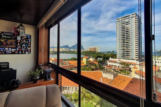 Sala de apartamento à venda com 1 quarto, 62m² em Barra da Tijuca, Rio de Janeiro