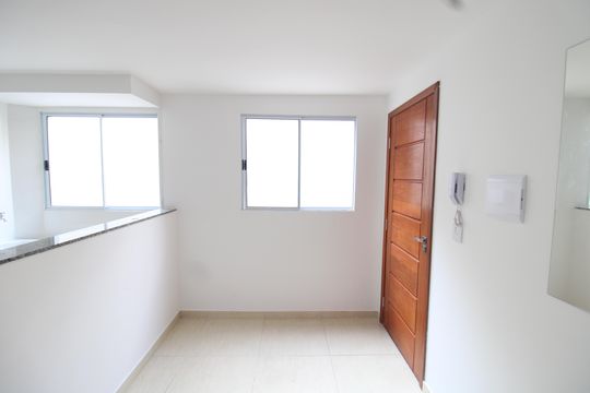 Sala/Cozinha  de apartamento para alugar com 1 quarto, 27m² em Vila Nivi, São Paulo