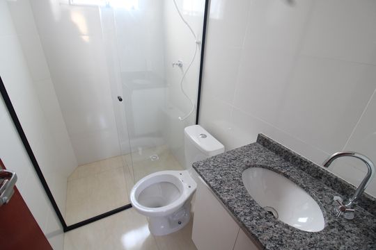 Banheiro Social de apartamento para alugar com 1 quarto, 23m² em Vila Nivi, São Paulo