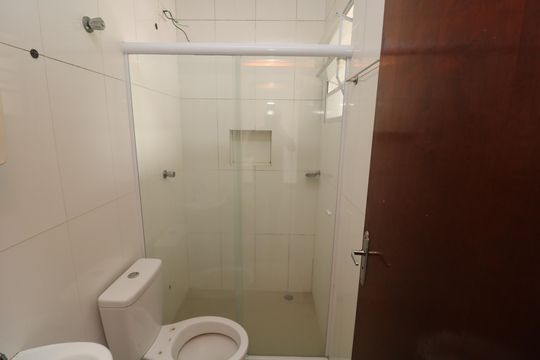 Banheiro de apartamento para alugar com 2 quartos, 55m² em Jardim Nove de Julho, São Paulo