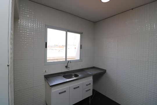 Cozinha de apartamento para alugar com 2 quartos, 55m² em Jardim Nove de Julho, São Paulo