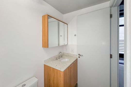 Banheiro de kitnet/studio à venda com 1 quarto, 35m² em Vila Mariana, São Paulo