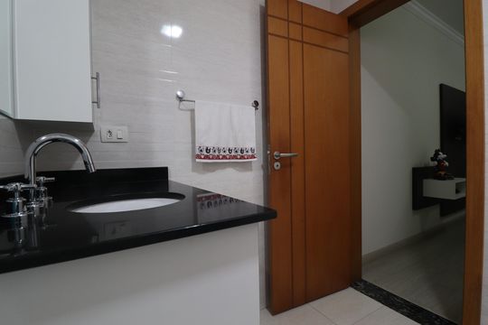 Banheiro da Suíte 3 de casa à venda com 4 quartos, 308m² em Vila Santa Teresa, Santo André