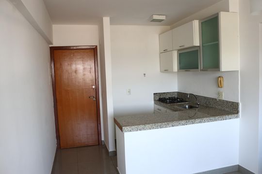 Sala de apartamento para alugar com 1 quarto, 36m² em Coração Eucarístico, Belo Horizonte