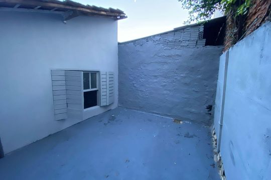 Casa à venda com 1 quarto, 96m² em Vila Scarpelli, Santo André