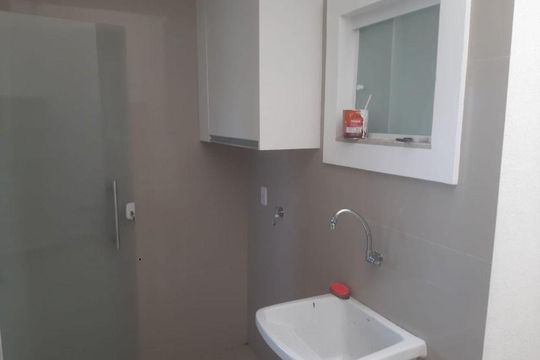Casa à venda com 3 quartos, 105m² em Serra Grande, Niterói