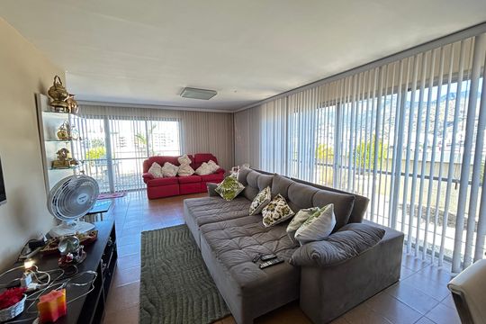 Sala de apartamento à venda com 4 quartos, 400m² em Méier, Rio de Janeiro