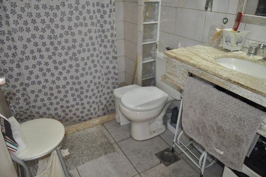 Banheiro de apartamento para alugar com 1 quarto, 44m² em Engenho Novo, Rio de Janeiro