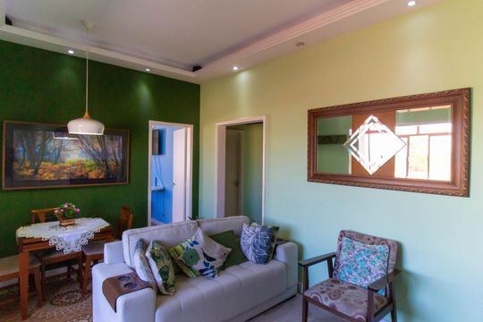 Sala de apartamento à venda com 2 quartos, 76m² em Centro, Niterói