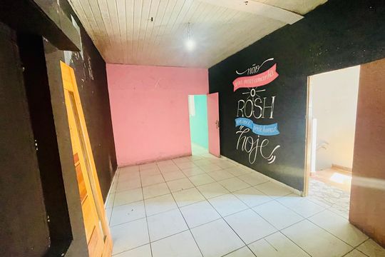 Garagem de casa à venda com 1 quarto, 260m² em Jardim Dourado, Guarulhos