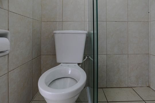 Banheiro de casa para alugar com 2 quartos, 78m² em Parque Santana, Mogi das Cruzes