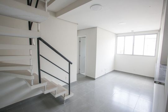Apartamento para alugar com 2 quartos, 90m² em Taquara, Rio de Janeiro