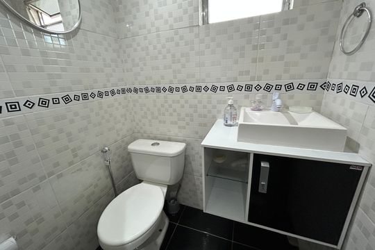 Banheiro de apartamento à venda com 2 quartos, 70m² em Piedade, Rio de Janeiro