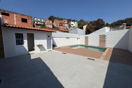 Área Externa de casa à venda com 1 quarto, 106m² em Vila Jeriva, Várzea Paulista