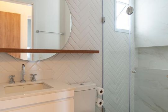 Banheiro de apartamento à venda com 2 quartos, 67m² em Jardim São Paulo, São Paulo