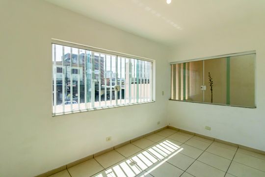 Edícula de casa à venda com 3 quartos, 299m² em Vila Itapegica, Guarulhos