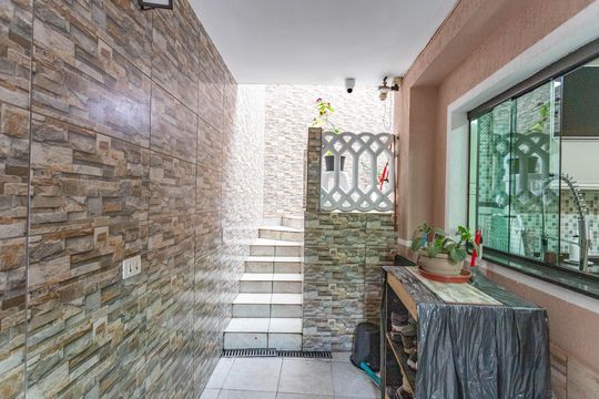 Área externa de casa à venda com 3 quartos, 245m² em Vila Nogueira, Diadema
