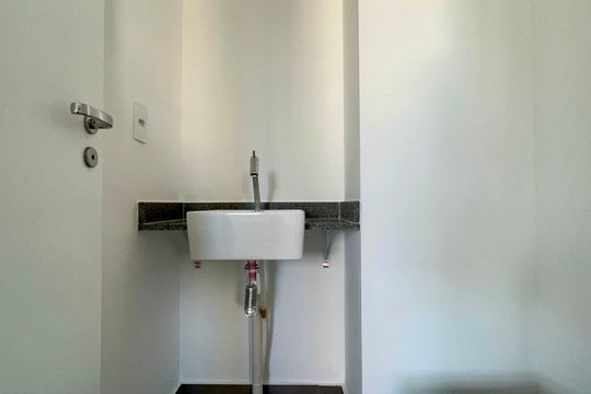 Lavabo de apartamento à venda com 2 quartos, 94m² em Pinheiros, São Paulo