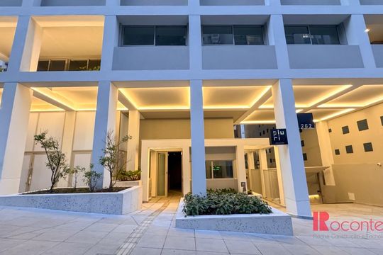 Fachada de apartamento à venda com 3 quartos, 126m² em Pinheiros, São Paulo
