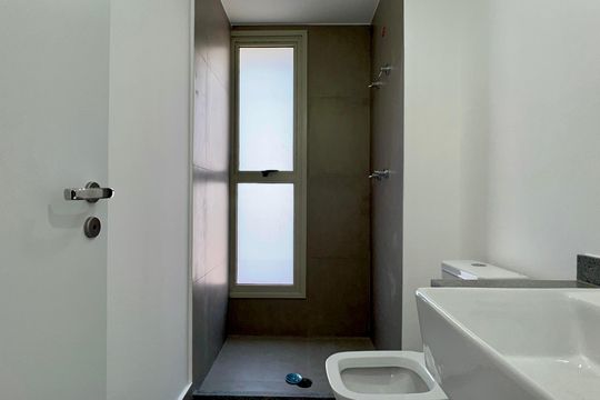 Banheiro da Suíte de apartamento à venda com 3 quartos, 126m² em Pinheiros, São Paulo