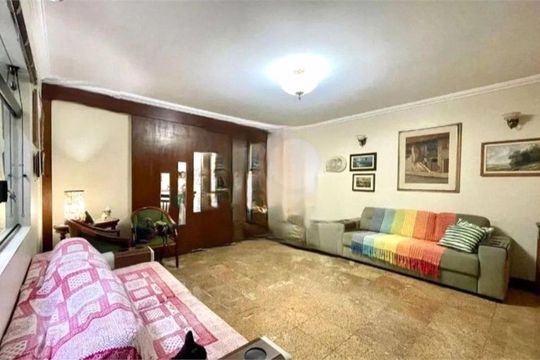 Casa à venda com 3 quartos, 180m² em Mirandópolis, São Paulo