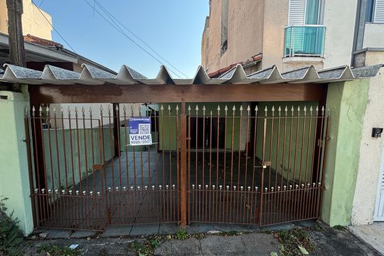 Fachada de casa à venda com 2 quartos, 98m² em Vila Pires, Santo André