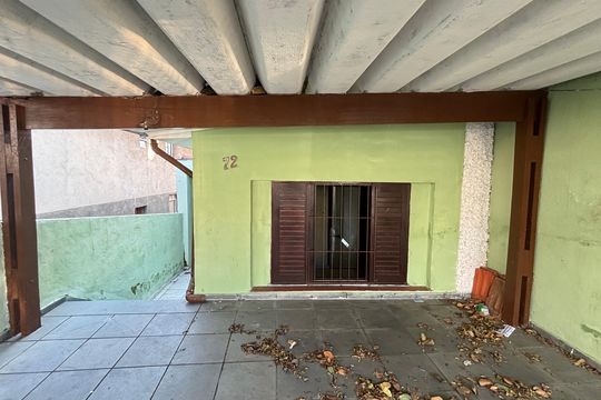 Garagem de casa à venda com 2 quartos, 98m² em Vila Pires, Santo André
