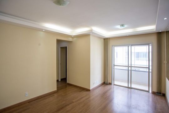 Apartamento para alugar com 2 quartos, 66m² em Vila Artuelia, São Bernardo do Campo