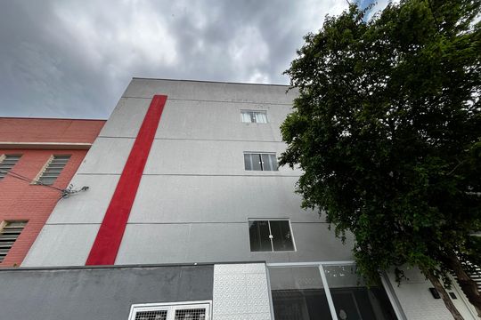 Fachada de apartamento para alugar com 1 quarto, 30m² em Vila Roque, São Paulo