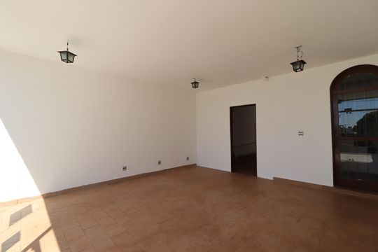 Garagem de casa para alugar com 3 quartos, 276m² em Jardim São Luiz, Ribeirão Preto
