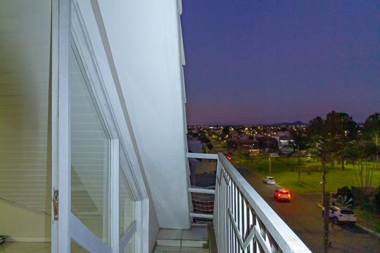 Sacada da Sala de casa à venda com 3 quartos, 290m² em Estância Velha, Canoas