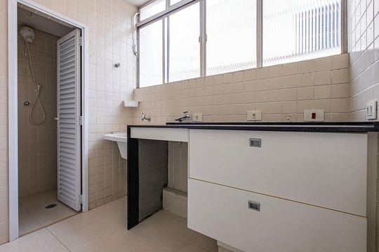 Área de Serviço de apartamento à venda com 2 quartos, 240m² em Jardim Paulista, São Paulo