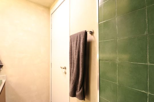 Banheiro de apartamento à venda com 2 quartos, 42m² em Barra Funda, São Paulo