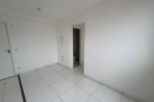 Sala de apartamento para alugar com 2 quartos, 35m² em Vila Rosalia, Guarulhos
