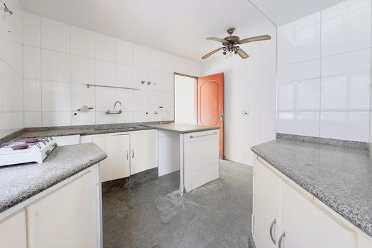 Cozinha  de casa de condomínio para alugar com 3 quartos, 300m² em Jardim das Colinas, São José dos Campos