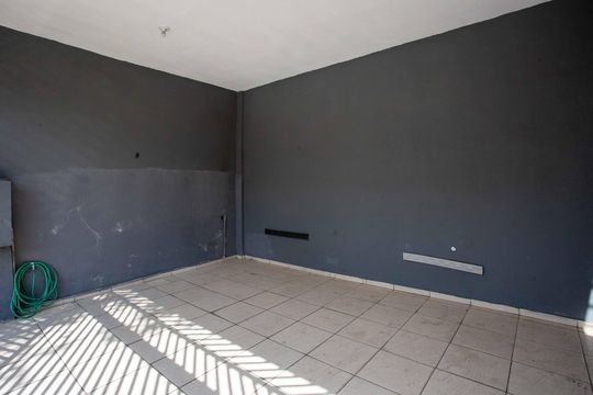 Garagem de casa para alugar com 1 quarto, 45m² em Piraporinha, Diadema