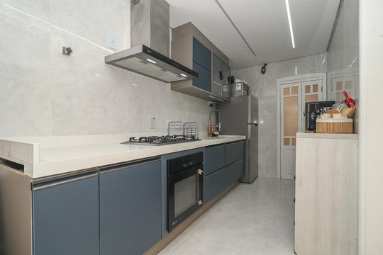 Cozinha de apartamento à venda com 2 quartos, 125m² em Petrópolis, Porto Alegre
