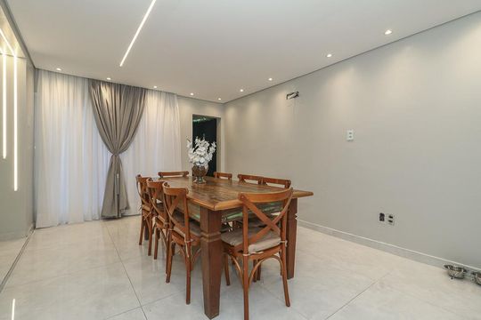 Sala de Jantar de apartamento à venda com 2 quartos, 125m² em Petrópolis, Porto Alegre