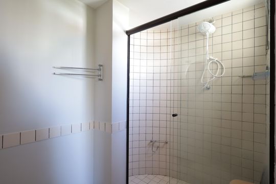 Banheiro da Suíte de apartamento para alugar com 1 quarto, 34m² em Vila Suzana, São Paulo