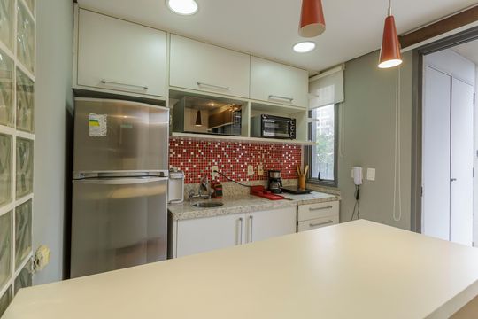 Cozinha de kitnet/studio à venda com 1 quarto, 50m² em Vila Olímpia, São Paulo