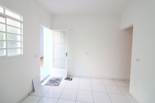 Casa para alugar com 2 quartos, 47m² em Bussocaba, Osasco