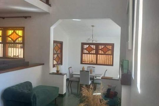Casa à venda com 5 quartos, 278m² em Chácara Primavera, Campinas