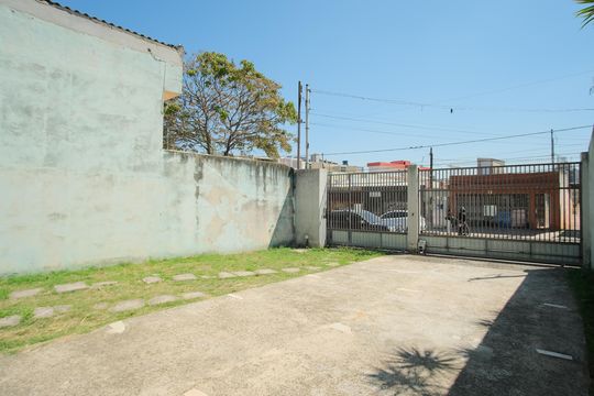 Garagem de casa para alugar com 2 quartos, 100m² em Vila Nova Savoia, São Paulo
