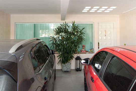 Garagem de casa à venda com 3 quartos, 100m² em Vila Maria Alta, São Paulo