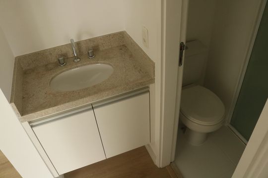 Banheiro de apartamento à venda com 1 quarto, 36m² em Perdizes, São Paulo