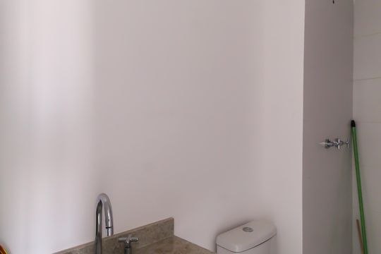 Banheiro de kitnet/studio à venda com 1 quarto, 22m² em Belenzinho, São Paulo