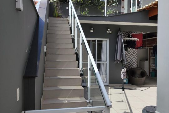 Área Externa de casa à venda com 3 quartos, 141m² em Vila Cruzeiro, São Paulo