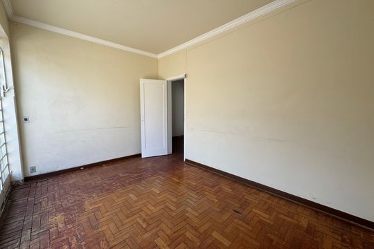 Casa à venda com 3 quartos, 600m² em Carlos Prates, Belo Horizonte