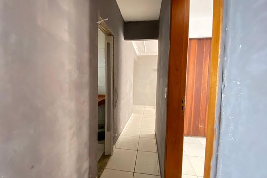 Corredor de apartamento à venda com 3 quartos, 70m² em Todos Os Santos, Rio de Janeiro
